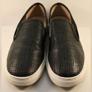 Vince Camuto Black Leather Becker Slip On  Fashion Sneakers Womens Size US 9M